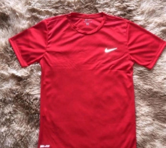 Camiseta Nike DryFit por Apenas R$49,90!